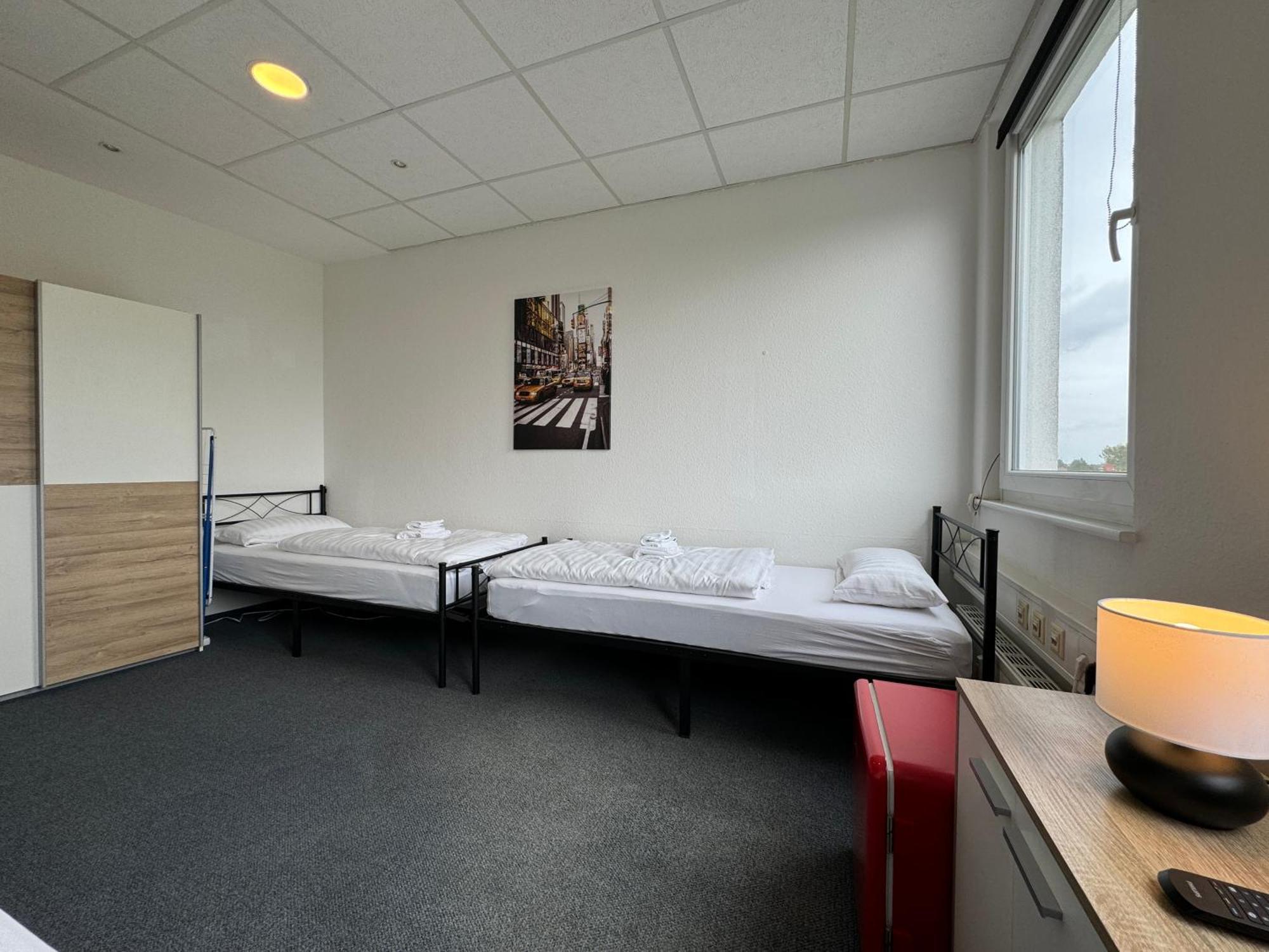 Thuja Apartments Karlsruhe-Neureut By Kurzzeit Ngoại thất bức ảnh